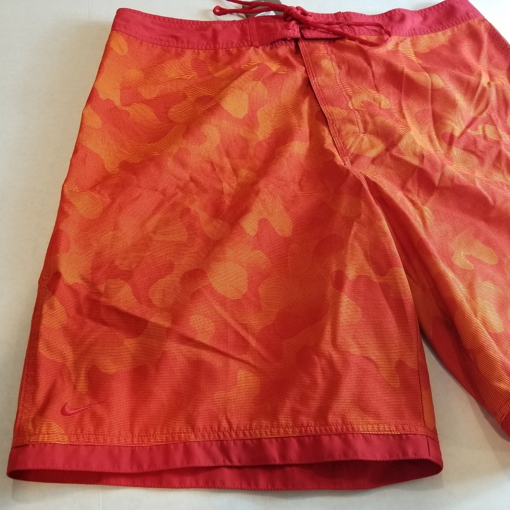 Nike board shorts - swim trunks BNWT